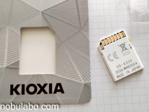 SDカード：KIOXIA KCA-SD032GSの裏面