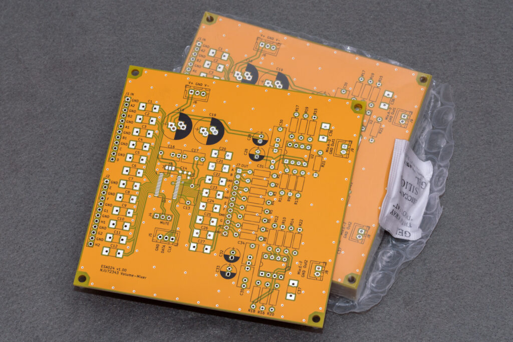 NJU72343Vの電子ボリューム基板：Erecrowで製造