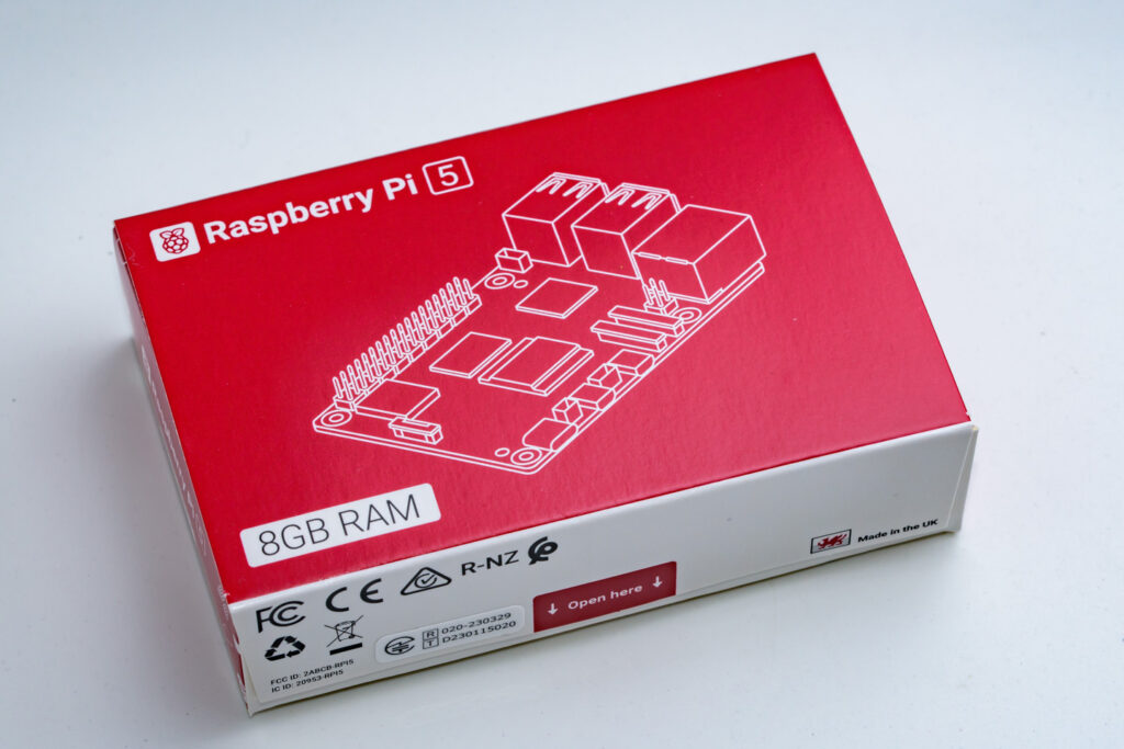 Raspberry Pi 5の箱