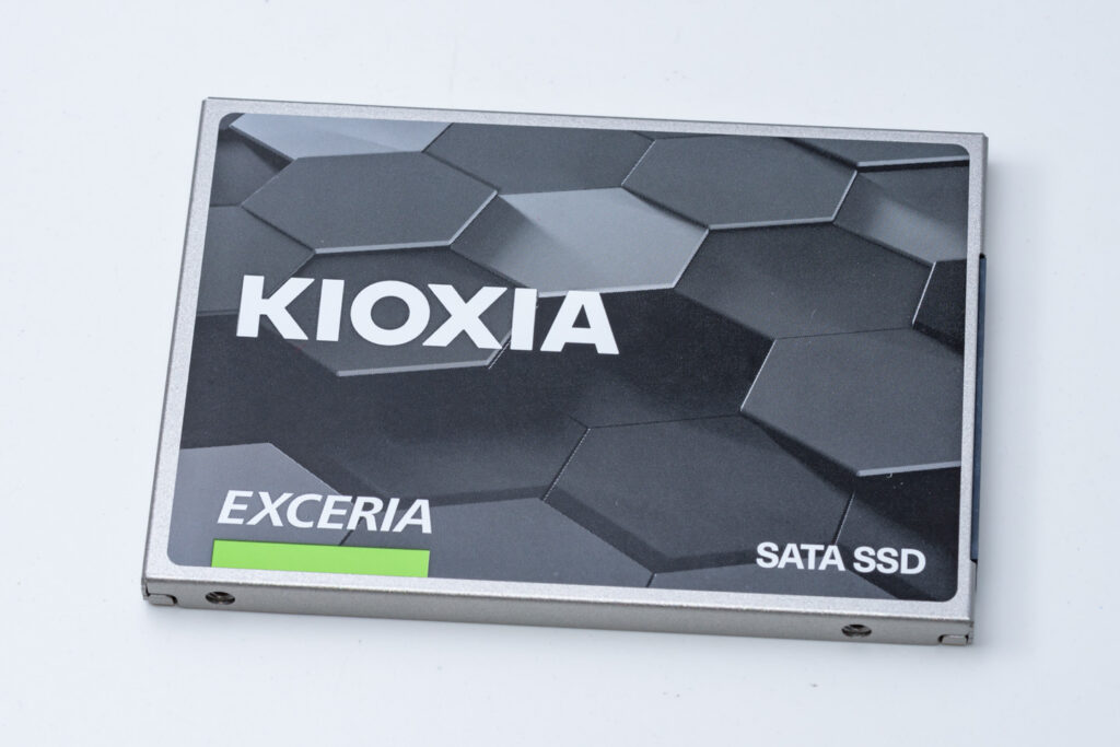 KIOXIAの480GB SSD 本体