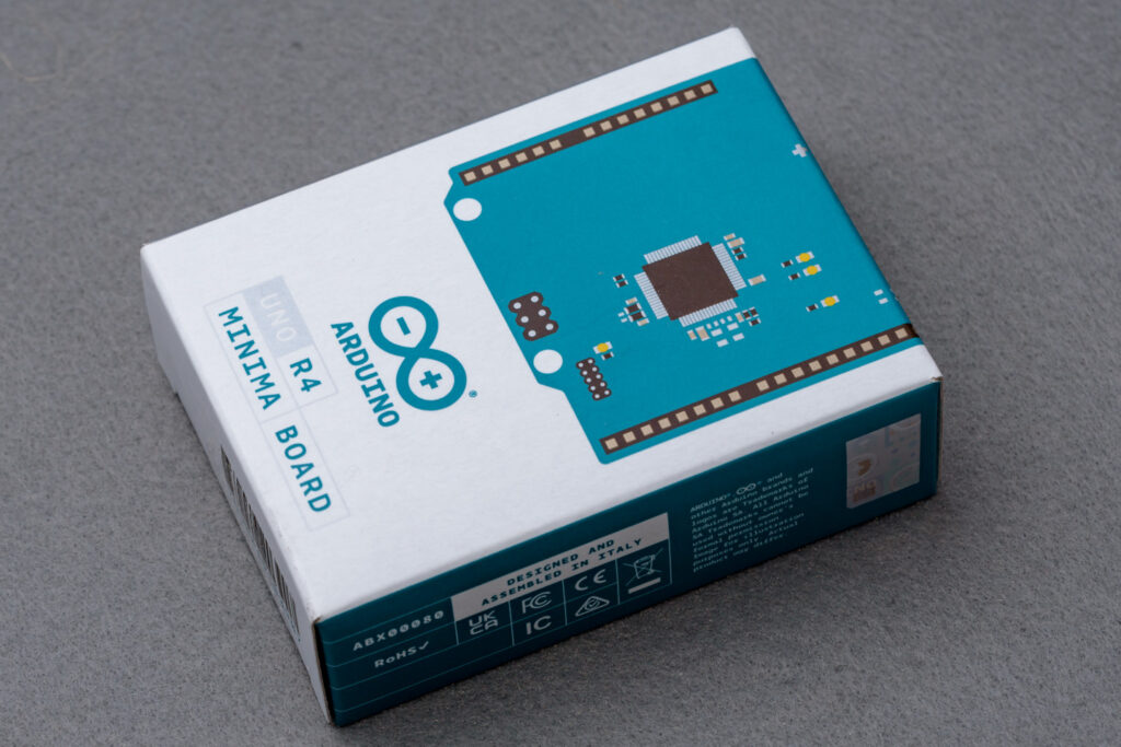 Arduino Uno R4 Minimaの箱